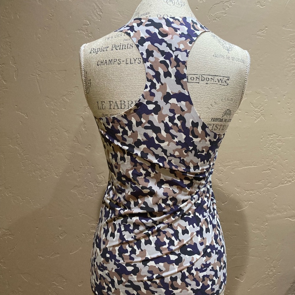 Spanx Perforated Racerback Active Top, Size Large - Picture 5 of 8